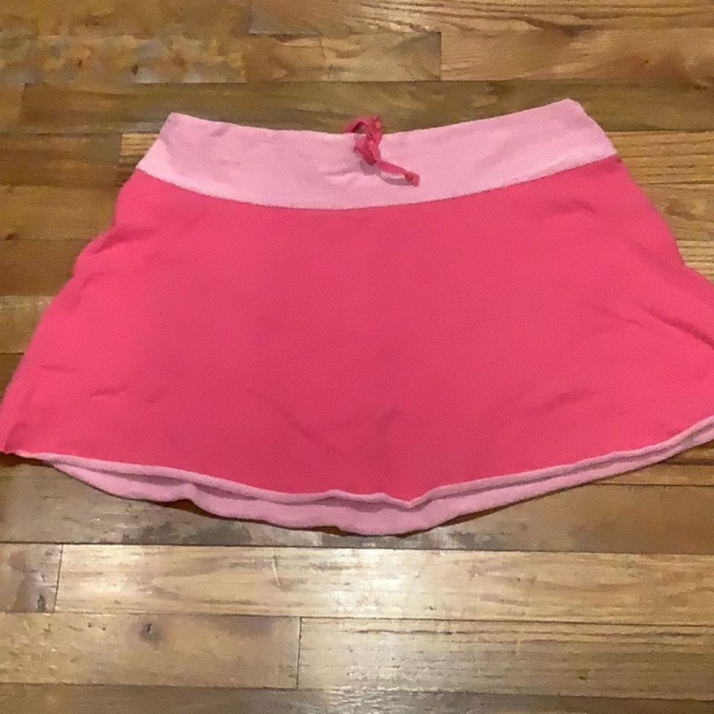 4/$12 Adorable skirt